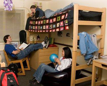 Triple Room Desk and Closet